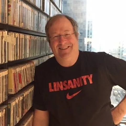 JayBonansinga's tweet photo. Lin Brehmer was the voice of rock and roll in Chicago.  RIP to a radio icon on @93xrt https://t.co/nidQ8fhB6w