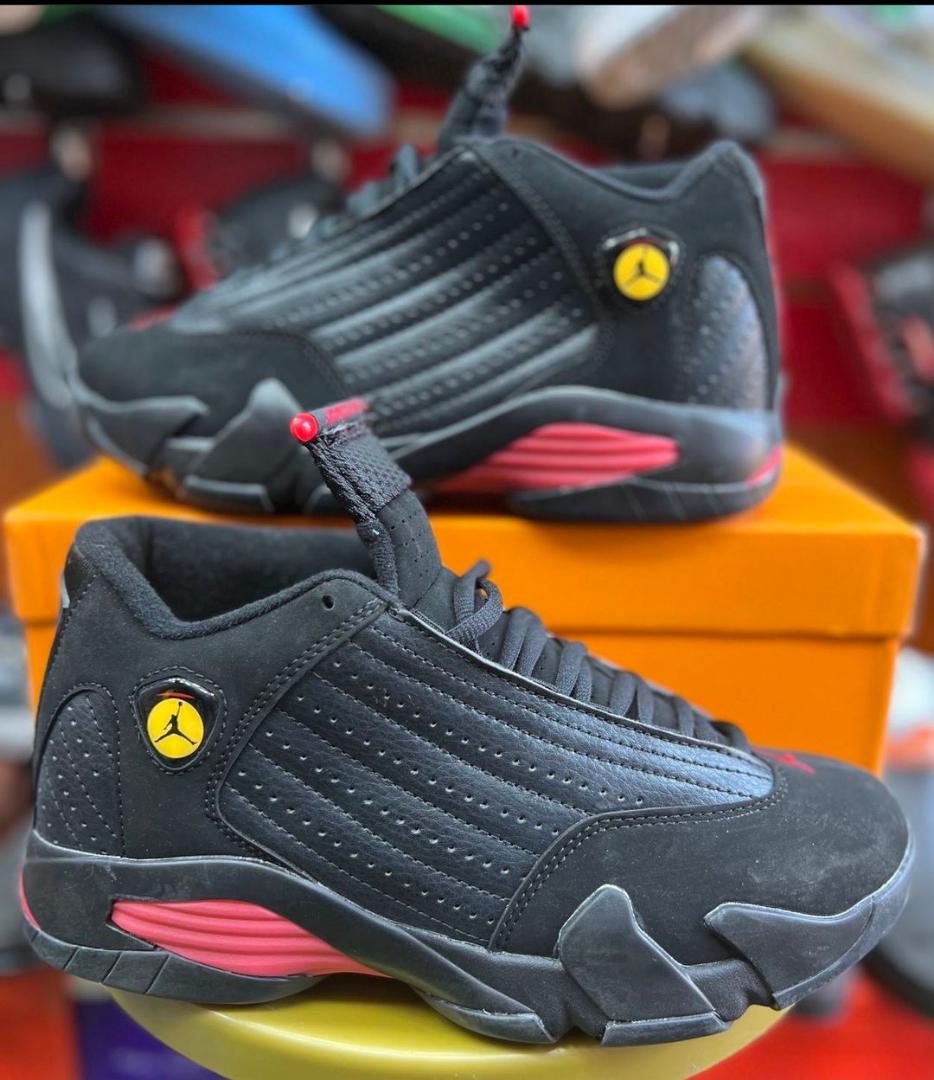 jabby_tuby's tweet photo. You can never have enough shoes.
Get these J9 from #JtubyCollections only at Kshs 3999.00. 

Call/text +254713002258 to make your orders, remember we do deliveries Countrywide. 
#JtubyCollections 
#BuyWithUs https://t.co/RYOwp1nsnJ