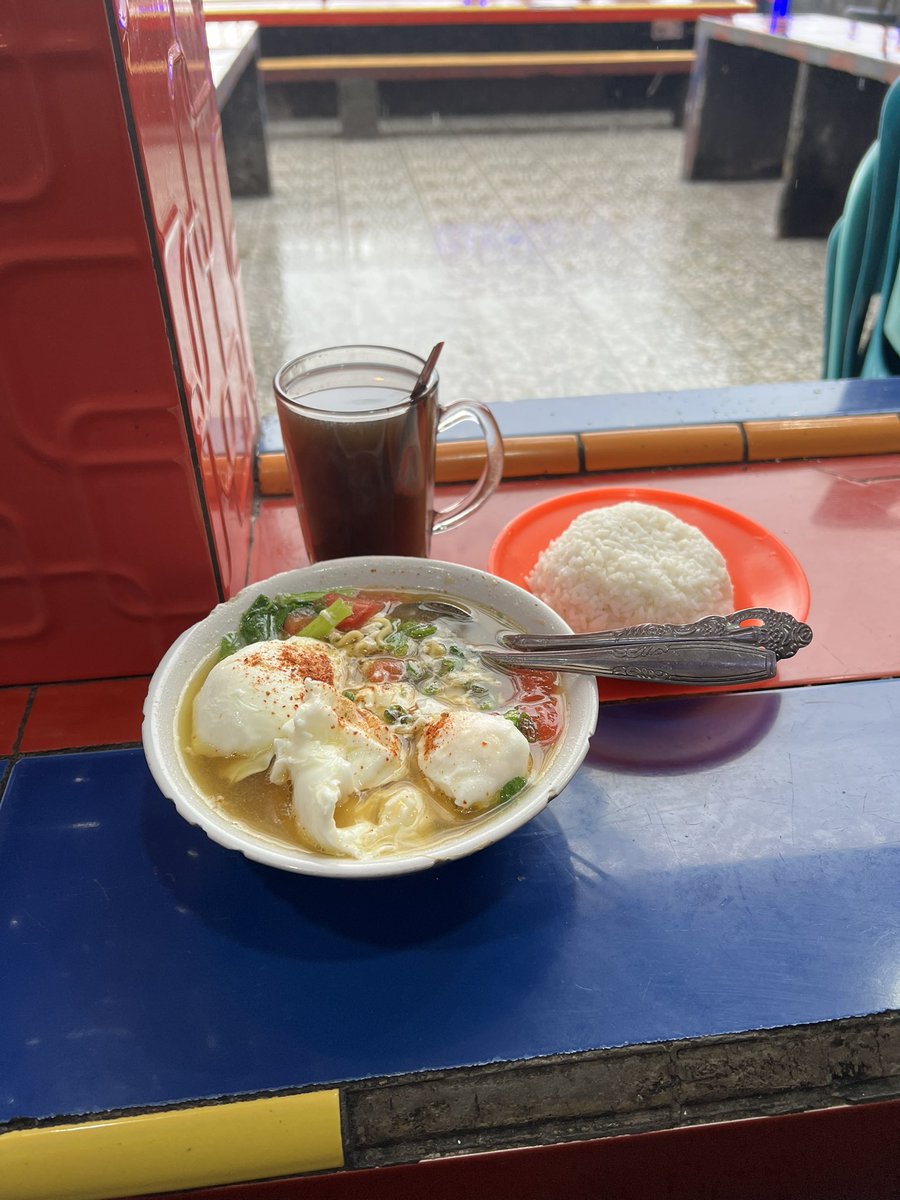 Kalo telornya 1 itu yang aneh