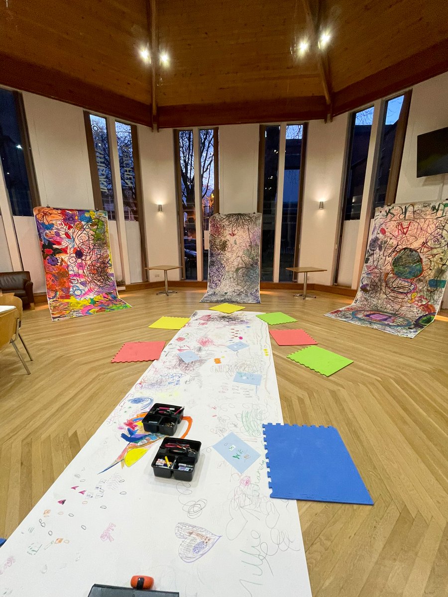 MHarrisonLord's tweet image. JAAWS DRAWS will be permanently exhibited at Treacy Hall of @WakeCathedral, funded by @MyWakefield #CultureGrantsWFD

A two week community project with Lawefield Primary, @PindersPrimary, @WGHSYorkshire , @CoactiveArts &amp;amp; @stridetheatre

Opened last night @artwalkwake #Wakefield