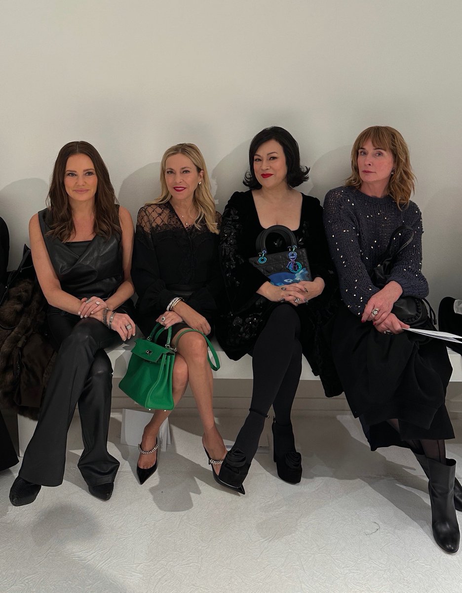 At the #AlexisMabille fashion show with @SuttonBStracke, #MeredithMarks & #AmberSakai. 🇫🇷  #HauteCoutureWeek #rhobh #rhoslc #Paris