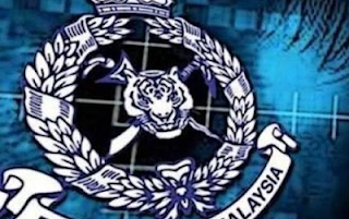 BilikGuru's tweet photo. Duit pencen arwah suami RM233,480 lesap angkara Macau Scam
more: https://t.co/NApJ3S2W4H
#GuruCemerlang #MalaysiaSejahtera https://t.co/lpQcVBzjxm