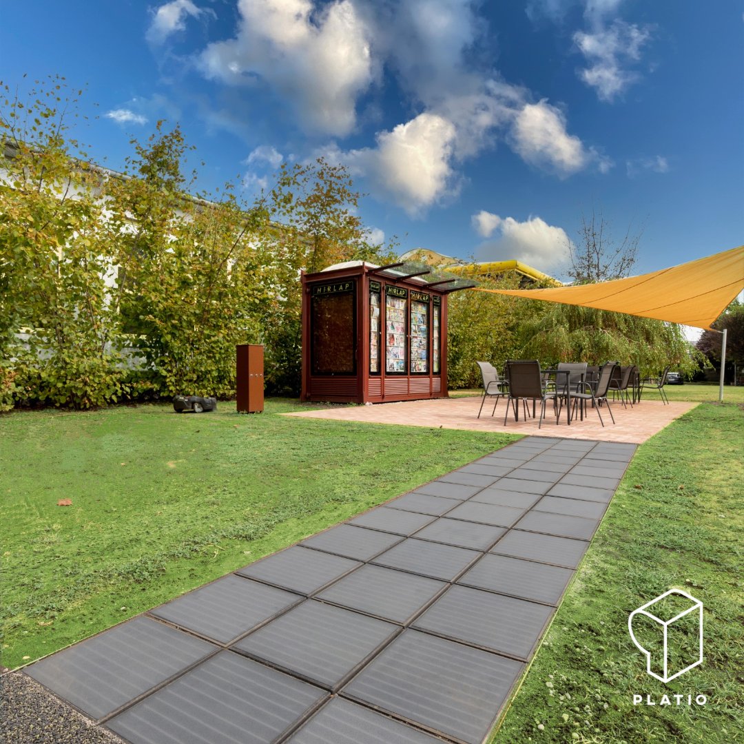 development_rt's tweet image. RT @Platiopavings: The 5.4 square meters of #PLATIO #solarpaver provides #cleanenergy for the charging station that powers the Husqvarna #roboticlawnmower.  
The solar-powered gardening  is the perfect choice for any #sustainable #smartcity. #netzero
…