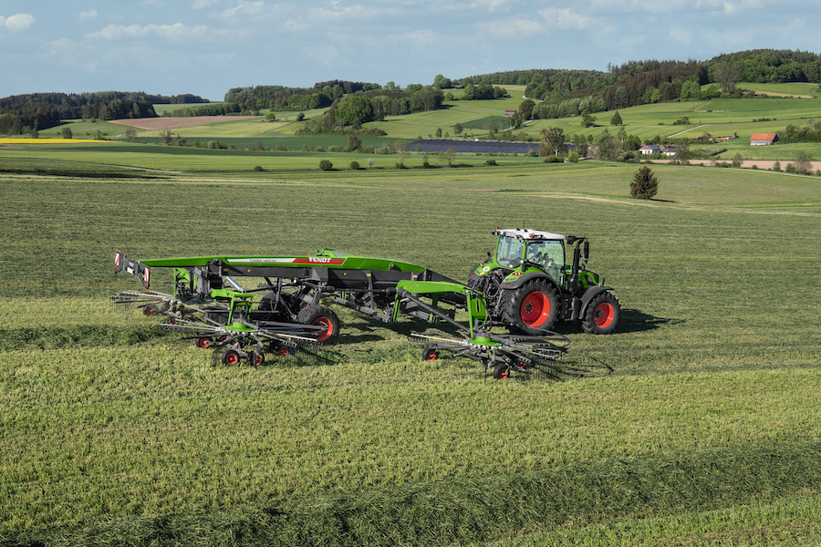 - New generation of Fendt Former 14055 PRO with auto tine height adjustment and widths to 13.5m - Tine and roller conditioner models join the Fendt Slicer 860 mower range @Fendt_UKIreland has launched several changes to key grass kit models. agrimachinerynews.com/fendt-increase…