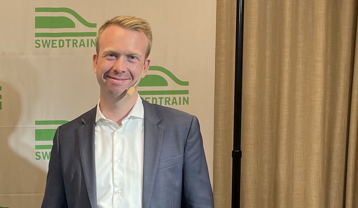 Swedtrain tweet media