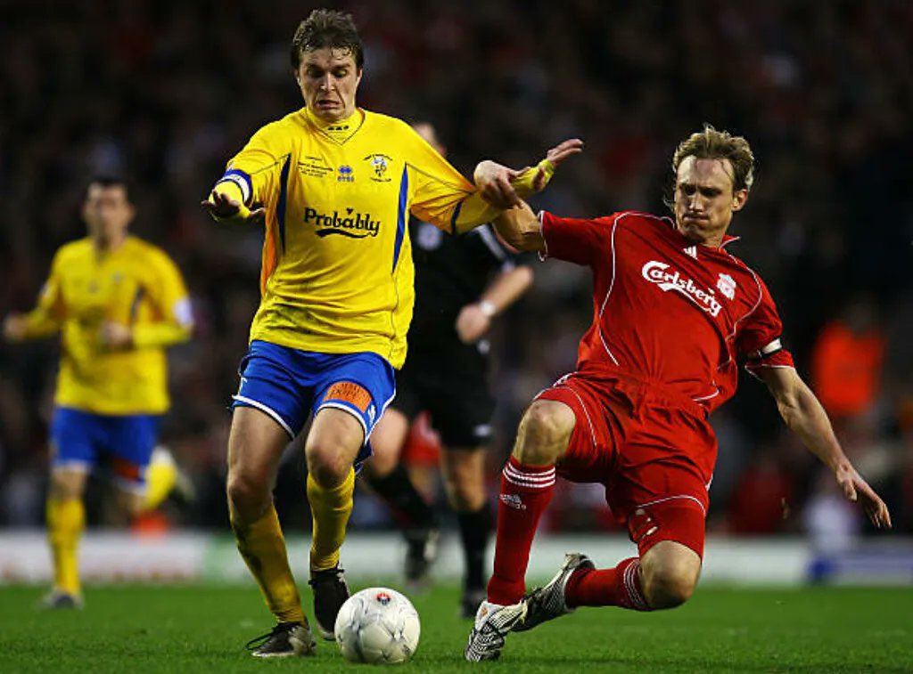 HWFCOfficial's tweet photo. 📆 𝗢𝗡 𝗧𝗛𝗜𝗦 𝗗𝗔𝗬

It was 1️⃣5️⃣ years ago today we took THAT incredible trip to Anfield in the @EmiratesFACup Fourth Round - taking the lead TWICE!🤯

Our cup run ultimately ended in Merseyside but was a day it was. 

Were you there?🤩

#HWFC https://t.co/cBL54fzv6Q