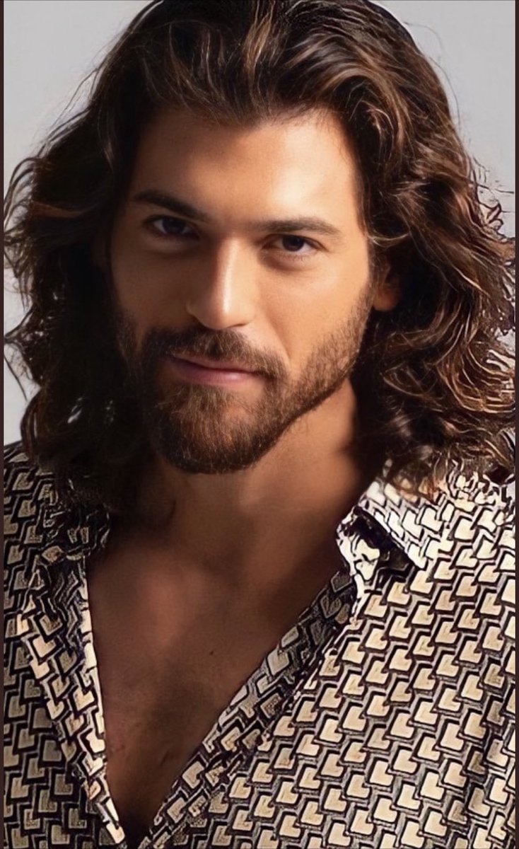 Dobbiamo essere grati alle persone che ci rendono felici, sono gli affascinanti giardinieri che fanno fiorire la nostra anima.🤍
Buongiorno 💕☕️🌸
Buon giovedì #CanYaman 🫶