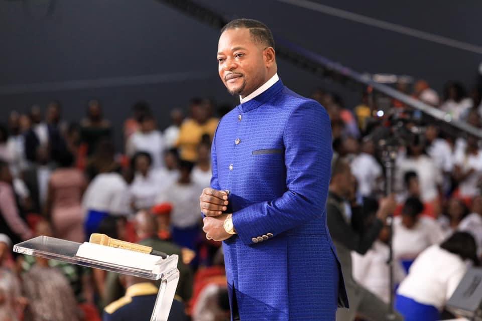 AlphLukau's tweet image. How is the fast going? 

“Moreover, when you fast, do not be like the hypocrites, with a sad countenance...
But you, when you fast, anoint your head and wash your face, 
so that you do not appear to men to be fasting, but to your Father who is in the secret place;
#40daysofprayer