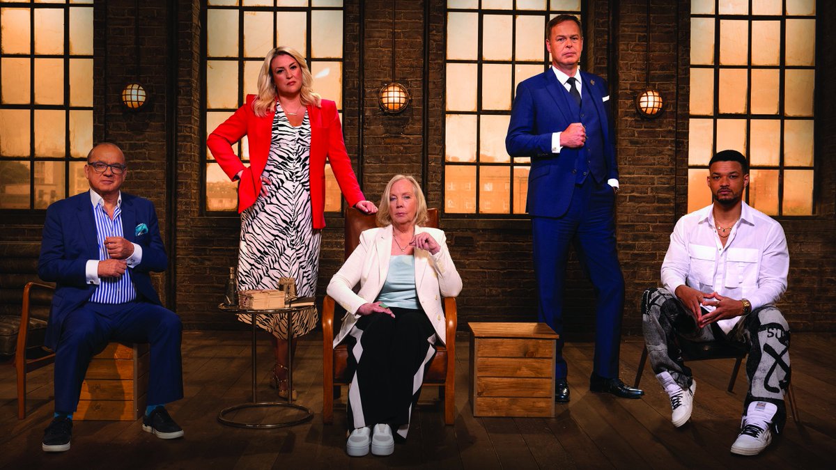 #DragonsDen 🐉 Which would you choose?

Sparkly party-wear business, or pop-up board games 🤔
@DeborahMeaden, @SteveBartlettSC, @DragonJones, @ToukerSuleyman & @SaraDaviesCC decide tonight on @BBCOne, produced by BBC Studios.

8pm Thurs 26 Jan | #MadeByBBCStudios