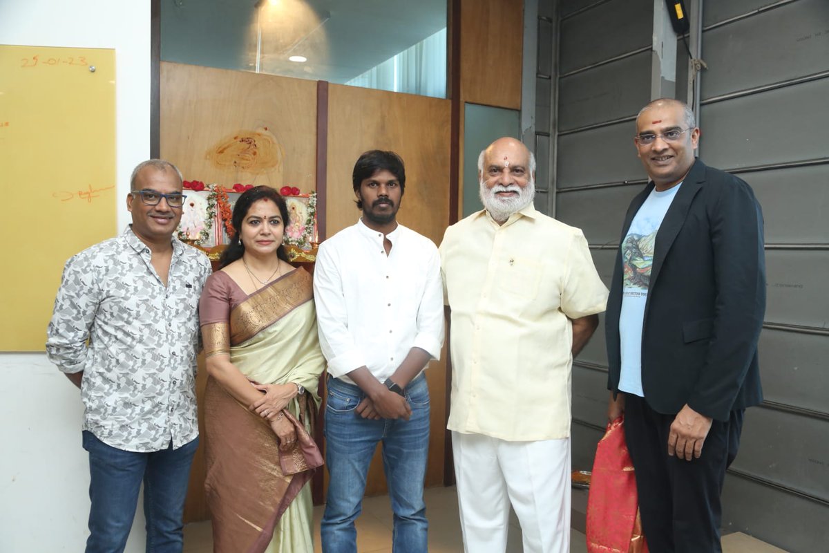 Eluru Sreenu (@iamelurusreenu) on Twitter photo Legendary Director <a href="/Ragavendraraoba/">Raghavendra Rao K</a> is all set to produce a new film titled #SarkaruNaukari under #RKTeleshowPvtLtd banner, directed by <a href="/ShekarPhotos/">@ganganamoni_shekar</a> with #Akash as lead!
<a href="/BVazhapandal/">Bhavana Vazhapandal</a> #TanikellaBharani <a href="/SandilyaPisapa1/">Sandilya Pisapati</a> <a href="/OfficialSunitha/">Sunitha Upadrasta</a> #RamVeerapaneni Legendary Director <a href="/Ragavendraraoba/">Raghavendra Rao K</a> is all set to produce a new film titled #SarkaruNaukari under #RKTeleshowPvtLtd banner, directed by <a href="/ShekarPhotos/">@ganganamoni_shekar</a> with #Akash as lead!
<a href="/BVazhapandal/">Bhavana Vazhapandal</a> #TanikellaBharani <a href="/SandilyaPisapa1/">Sandilya Pisapati</a> <a href="/OfficialSunitha/">Sunitha Upadrasta</a> #RamVeerapaneni