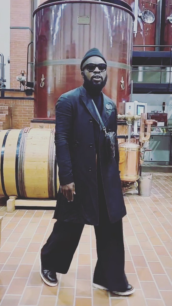 M.anifest tweet media