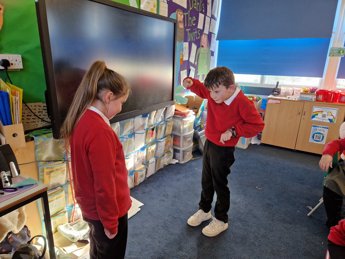 CraigfelenP's tweet photo. Year 4/5 have been enjoying creating freeze frames based on our text The Firework Makers Daughter #cfp45 https://t.co/QkGy47nufi