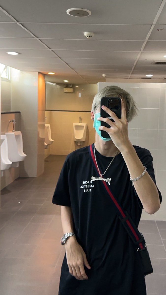 แล้วไอต๋ามานหล่อทามมาย มะม๊ามันจะอยู่ไม่ไหวเอานะ🫠