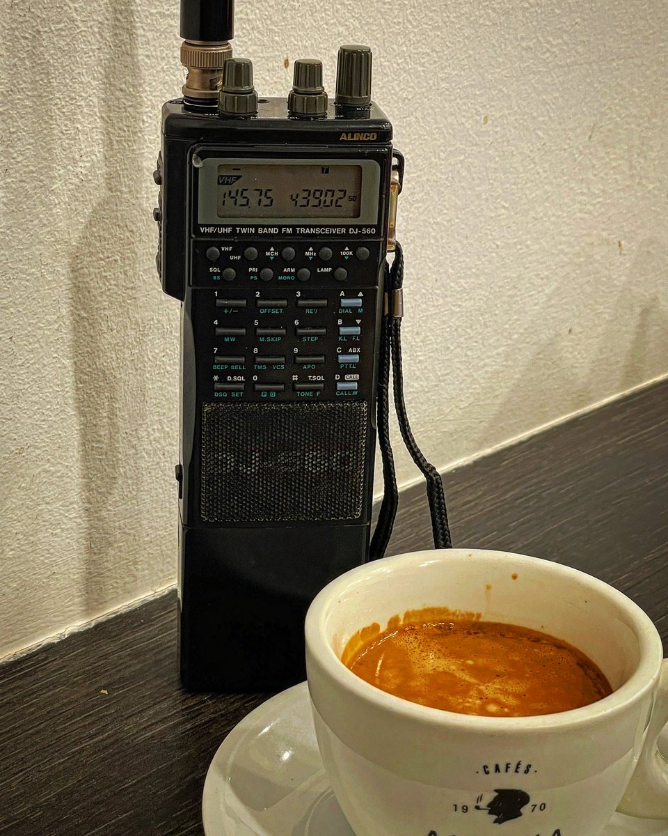 Dav Sennairton tweet media