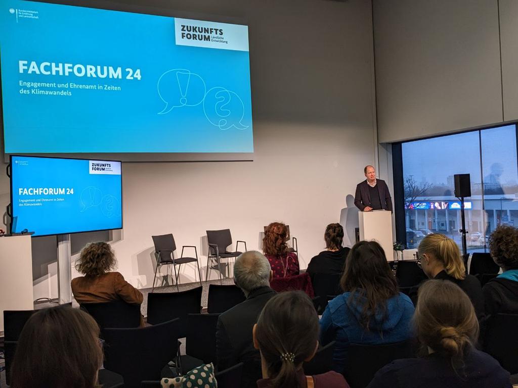 Deutsche Stiftung für Engagement und Ehrenamt tweet media