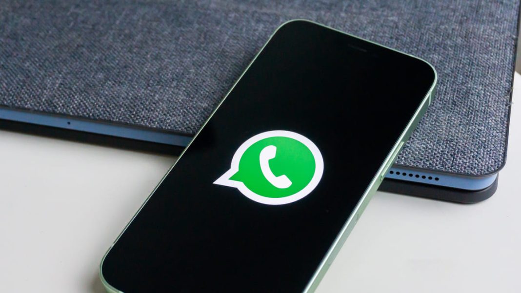 CeotechI's tweet photo. WhatsApp per Android avrà presto un nuovo editor di testo
#Android #App #Comunicazione #EditorDiTesto #Messaggi #Messaggistica #Meta #MobileNews #Notizie #Novità #NuoveFunzioni #Tech #TechNews #Tecnologia #Telefonia #WhatsApp
https://t.co/DAUqIsjy6x https://t.co/JokRAKhmdJ