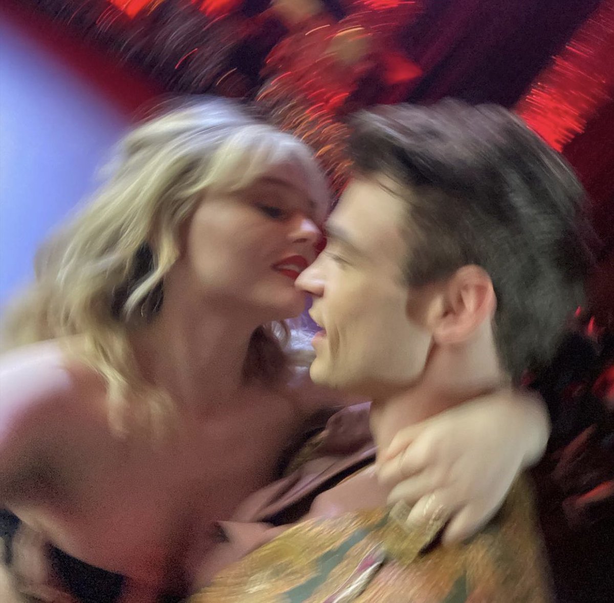 aguacerox's tweet photo. They would’ve been toooo powerful for this shit show🥱#GossipGirl #GossipGirlfinale #Maudrey https://t.co/khcKQSDRn7