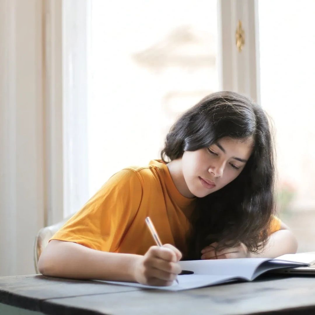 inc_nsi's tweet image. They say you can boost productivity and focus when you work around natural light! Let get those new, clear windows installed so every idea you have is bright one. Contact us today to learn more at (561) 841-1578. #NSIWindows