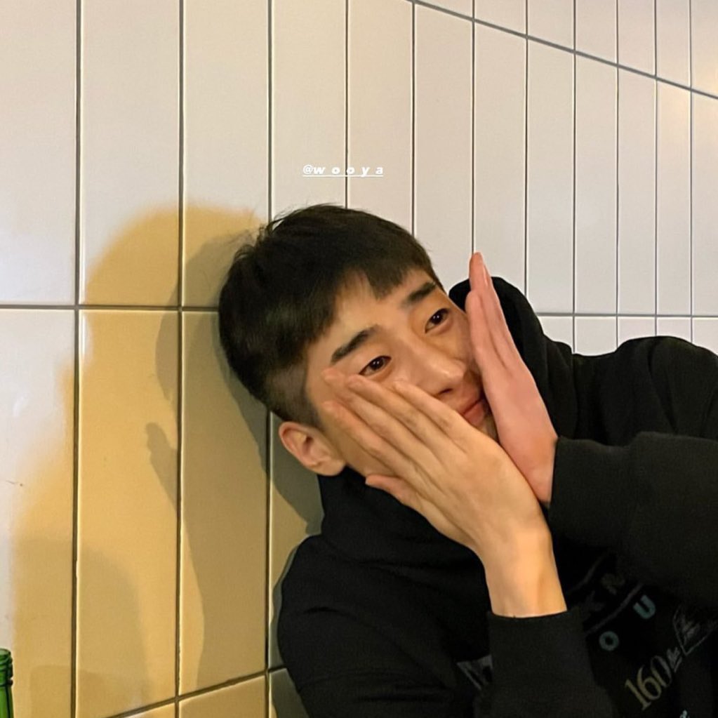 wooya_0810's tweet photo. #승우와_다시만나_행복해
#Happy_Wooya_Coming
한승우 전역이란다 얘드라👋🏻👋🏻👋🏻 https://t.co/lCd9Kdiwch