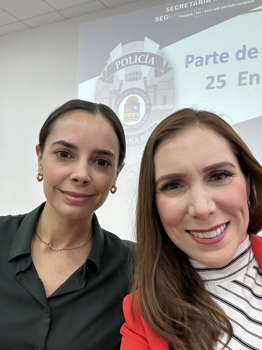 soyateneadeisla's tweet photo. Comienzo el día trabajando con la vecina @anapatyp 😉 ¡Buenos días!

#CuidarALaGente #TrabajandoConElCorazón♥️ #MesaDeSeguridad #AteneaIslaMujeres #AnaPatyPeralta #UnidosParaTransformar https://t.co/fzelZDFb7q