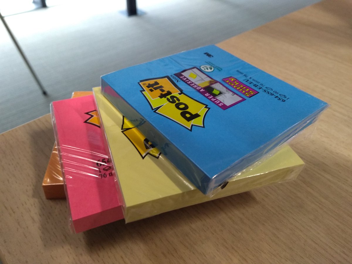 Teaching a course on #DomainDrivenDesign today. The students are using Miro to do their #EventStorming exercise, so no need to unwrap the sticky notes. 🙂