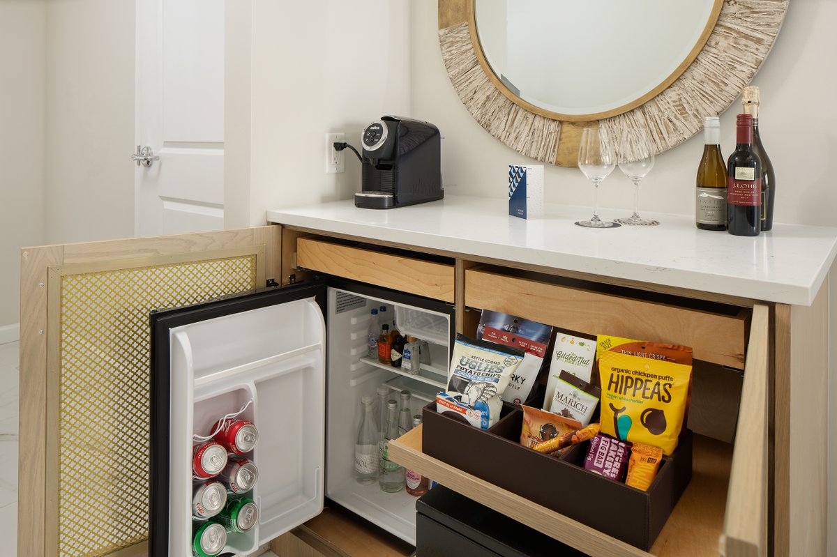 The Karol Hotel Twitter