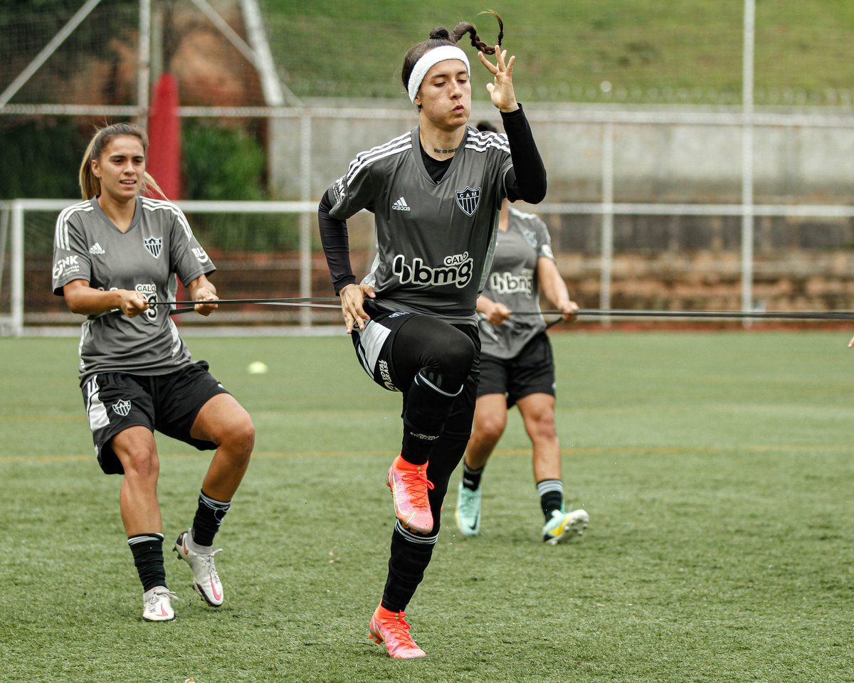 Bora <a href="/GaloFFeminino/">Galo Futebol Feminino</a> 🙏🤍🖤