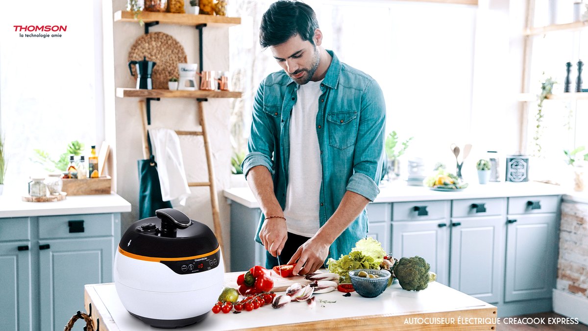 Thomson_FRA's tweet photo. Véritable aide culinaire, le Creacook Express #Thomson remplace : cuiseur à riz, sauteuse, yaourtière, cuiseur sous pression et bien d'autres.👩🍳👨🍳
Vous n'avez plus qu'à choisir vos recettes et vous régaler !😋
▶️ https://t.co/EPHUqxgIMz
#ThomsonÉlectroménager #CreacookExpress https://t.co/BimZqdLwRd