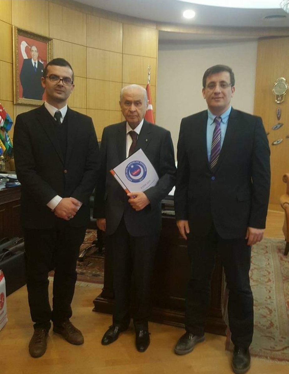 Sayın Genel Başkanım <a href="/dbdevletbahceli/">Devlet Bahçeli</a> 2018de size devlet sözü Yardımcı Hizmetler Sınıfını kaldıracağım demiştiniz
Yıl oldu 2023 ve biz hala 110 bin memur devlet sözünü tutacak diye umutla bekliyoruz. Umutlarımızı soldurmayın bizleri unutmayın.
<a href="/MKalayci42/">Mustafa Kalaycı</a>
#YardımcıHizmetlerSınıfı