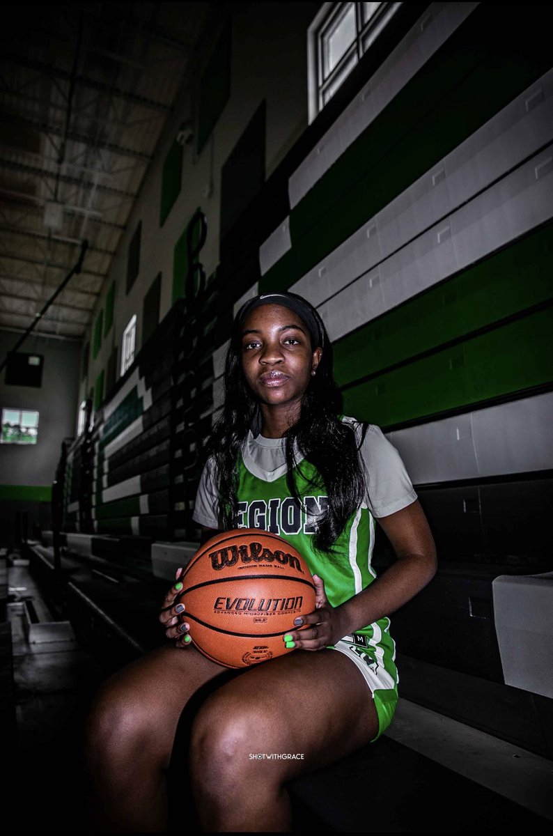 EVERYONE STOP 🛑!!!! Help us wish Ms Raeghan a Happy 18th Birthday!!! Enjoy your day Rae ⚔️💙💚 #LancerPride #AnOriginal #2