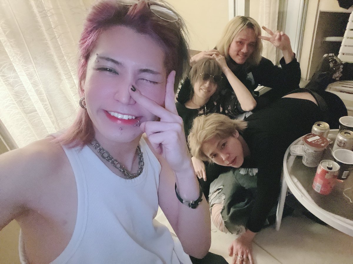 どうしよう沖縄が楽しすぎて気持ちが沖縄にある。 この写真修学旅行