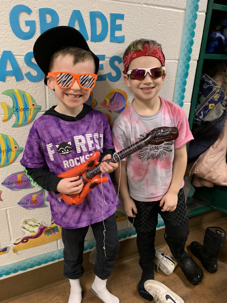 ForestElem's tweet photo. Day 4 of The Great Kindness Challenge…Kindness ROCKS! Check out these rock stars who arrived this morning!#TheGreatKindnessChallenge #Forestrocks https://t.co/X0Mbvbq5Rh