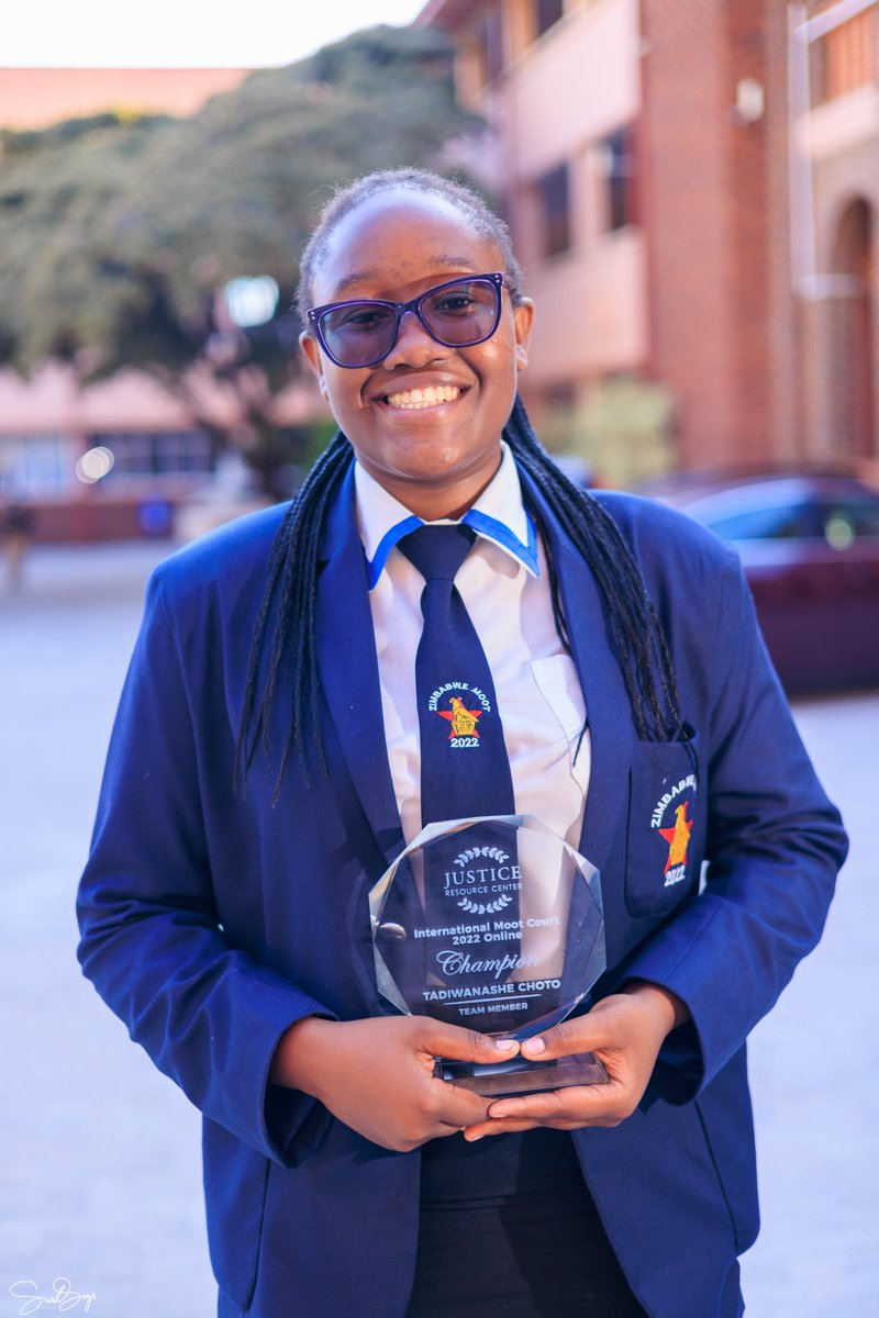 MootZimbabwe's tweet photo. We invite more law firms to partner with us in our mentorship program for high school students who intend to pursue a legal career.

@ICRC_Africa @UNICEFZIMBABWE @lawsocietyofzim @euinzim @MoPSEZim @JSCZim https://t.co/G1j8R6NAwN
