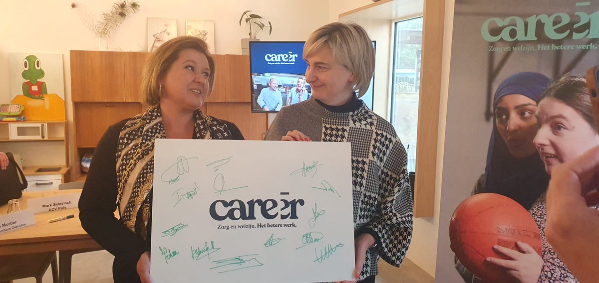 Vlaams minister van Welzijn <a href="/crevits/">Hilde Crevits</a> en <a href="/zorgambassadeur/">candice@zorgambassadeur</a> Candice De Windt lanceren samen met de sociale partners #Careēr. Een gloednieuwe campagne om werken binnen welzijn te promoten. Je vindt alle info, jobs en opleidingen op🔗care-er.be