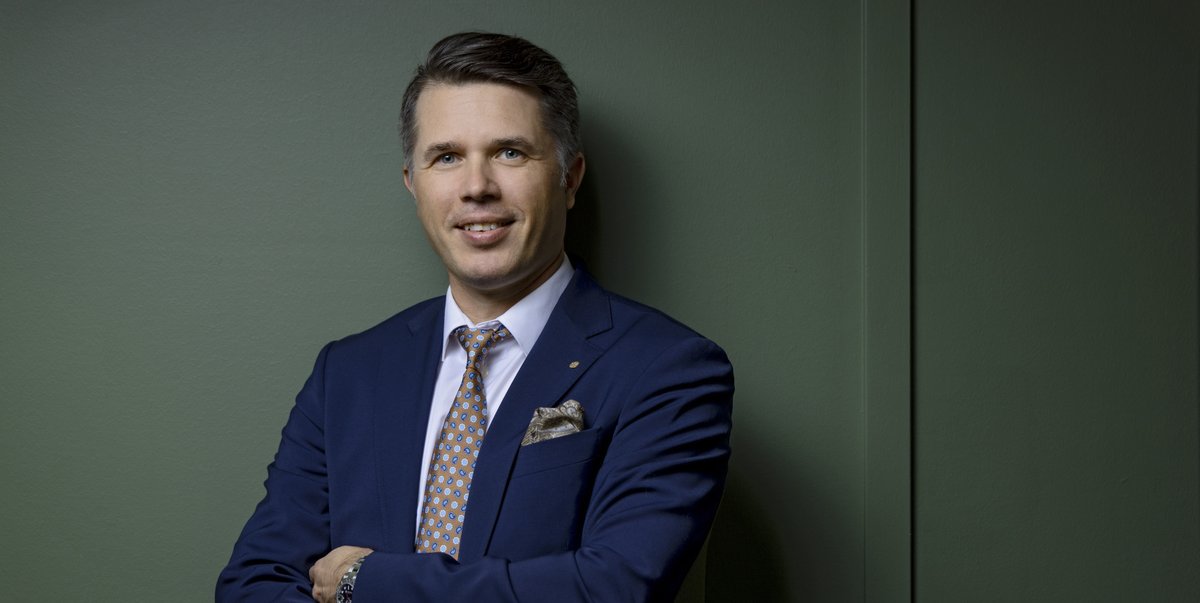 Innolink_fi's tweet image. Jo yli 85 % Mandatumin asiantuntijan tapaamista henkilöistä kokevat kohtaamisen tuoneen heille merkittävää lisäarvoa, kertoo Lasse Alvesalo. Näin nousu onnistui asiakkuuksia ja myyntiä tiedolla johtamalla: lnkd.in/e34itefm

#innolink #mandatum #tiedollajohtaminen