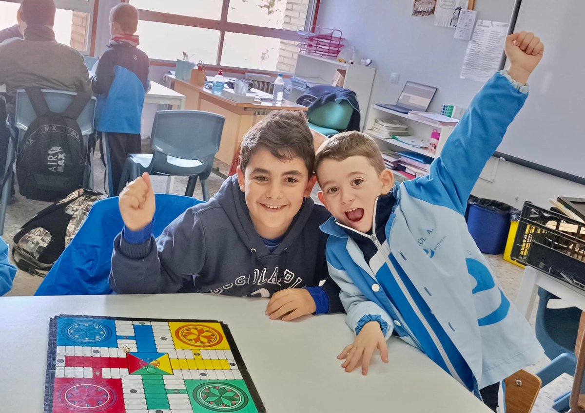 escolapiasSE's tweet image. Nuestro cole entre los 25 mejores de Zaragoza, según el #ranking que cada año publica micole.net. 
#megustamicole #escolapias #educación #Zaragoza #admisión #mejorescoles #escolapiassantaengracia 

micole.net/mejores-colegi…