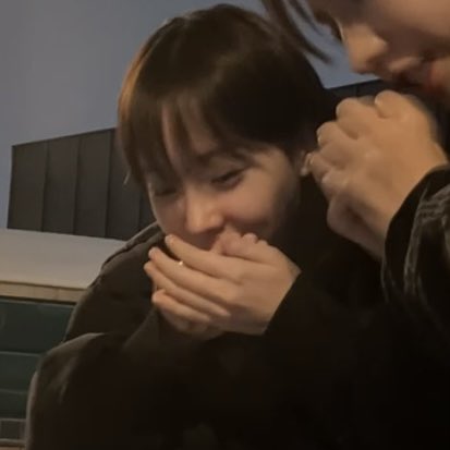 손이시려으ㅏ꽁