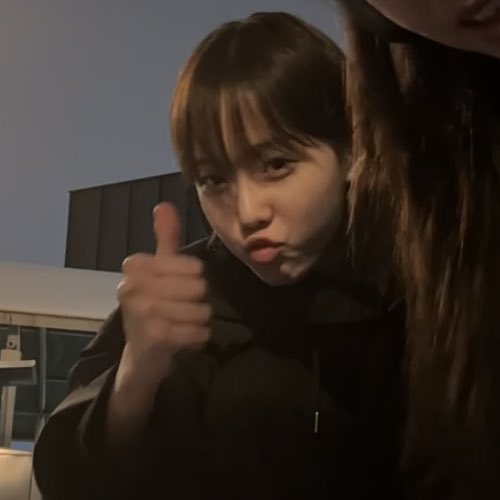 과자 tweet media
