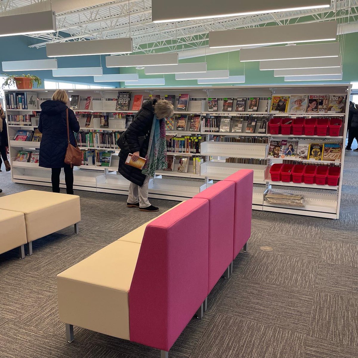 TownofCBS's tweet image. This is a very exciting day for Newfoundland and Labrador Public Libraries, for the provincial government, and for our town. 

Welcome to our newest library! A truly beautiful and modern space.