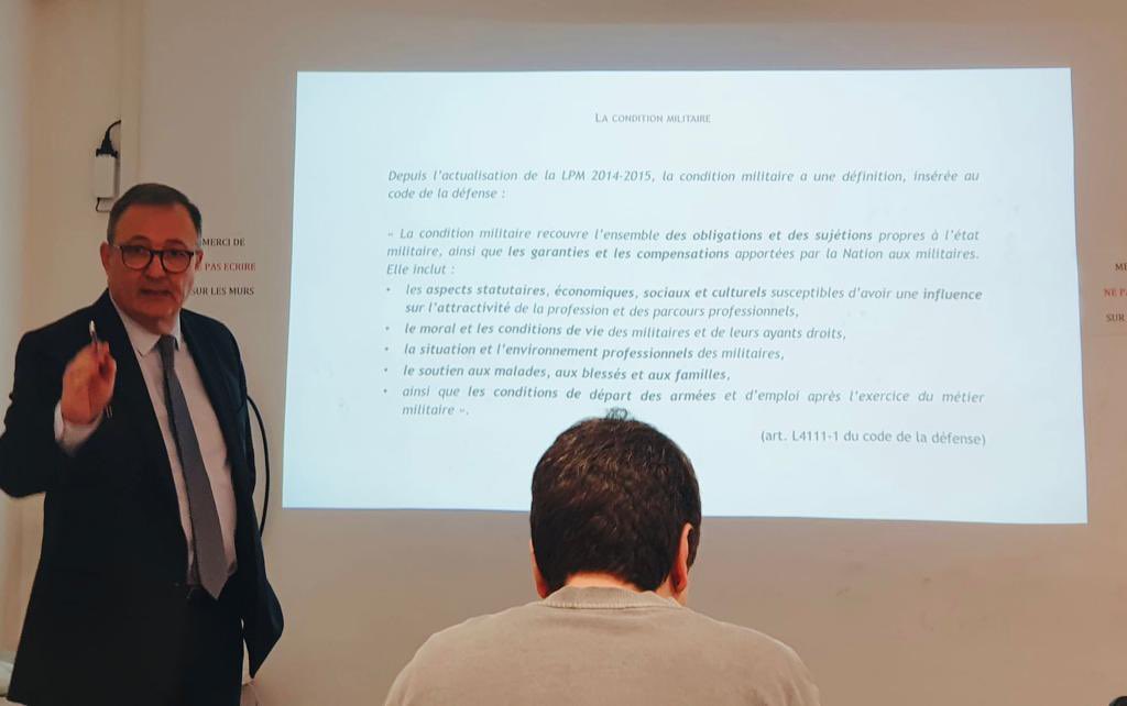 AcademieAPS's tweet photo. La matinée était dédiée à la condition militaire. Pour bâtir sa réflexion, le Général Jean-Philippe Margueron a replacé la condition militaire au sein de la Fonction Publique de l’Etat.
#formation
#protectionsociale
#conditionmilitaire
#fonctionpublique
#militaire https://t.co/pSglC0ysbd