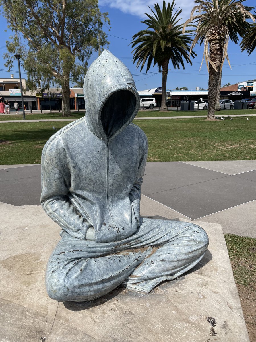 MrsFury70's tweet photo. Made a new friend today! Artwork by Alex Seton #alexseton https://t.co/Xf2EVyX2ay
