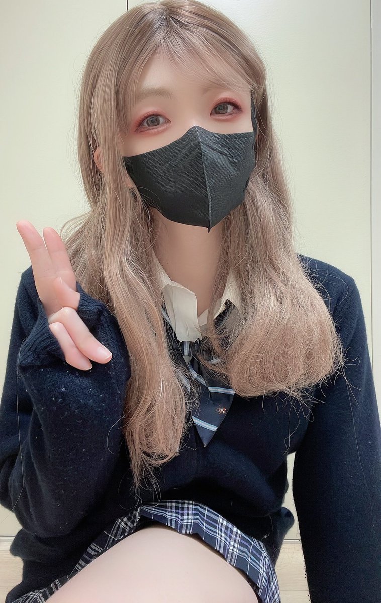 ゆぃ♂’s pics and videos