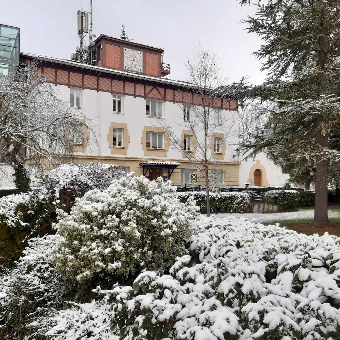 neiker_BRTA's tweet photo. ❄️#Arkauti-ko egoitza, neguko aste hotz baten osteko azken elur hondarrekin estalita.
⛄️Nuestra sede de #Arkaute cubierta con los últimos restos de nieve tras una fría semana invernal. https://t.co/VXCOt6oMlx