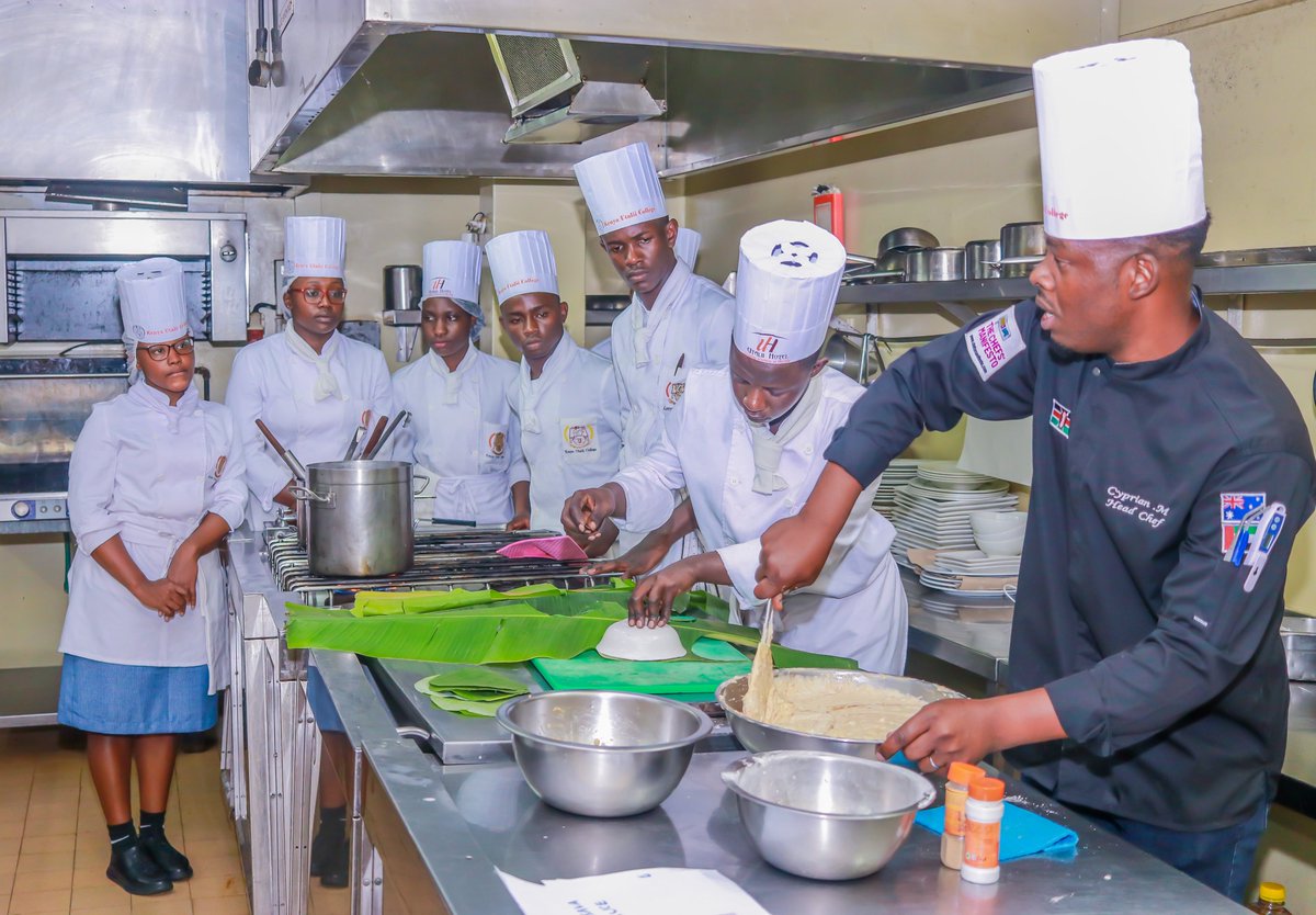 We're thrilled to have our former student, Cyprian Machangoh back on campus as a guest Chef! 

@Min_TourismKE  
#KenyaUtalii #UtaliiCollege #CulinaryEducation #hospitalitycareers