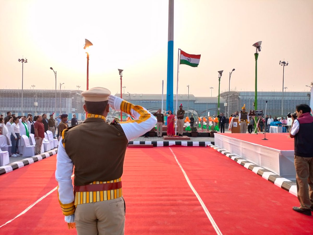 #TeamSuratAirport wishes all passengers and stakeholders a very Happy 74th Republic Day!

#RepublicDay #RepublicDay2023 #26january #RepublicDayIndia #RepublicDaycelebration #Republic #RepublicDay23