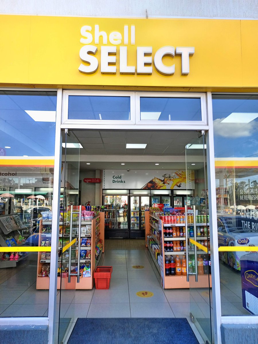 Murugi___'s tweet image. Looking for something to beat the heat? Just stop by a Shell Select Shop and get yourself a snack while you fuel at the station.
#CraveItHaveIt  #TupataneShell