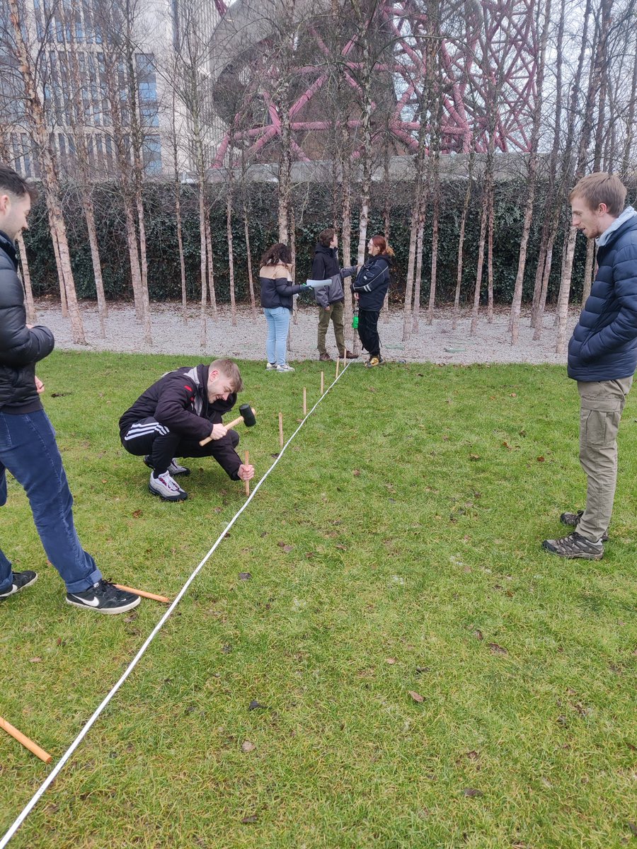 MSc_EDS's tweet photo. This week in the #TechnologyforNature module, @LondonHogWatch took students our with Browning and @naturebytesuk #cameratraps to compare detection distances and test out the megadector. No plushies were harmed (mostly) https://t.co/aS23gbWG5C