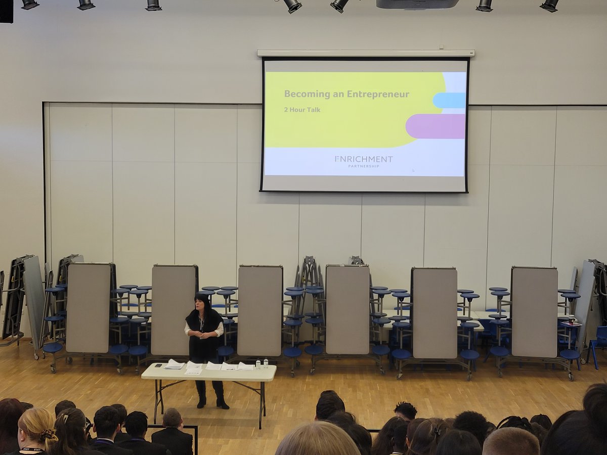 Last week Enrichment Partnership visited @LeedsEastWay where we spent two hours with their Y10 students going through the basics of Becoming an Entrepreneur.

Thanks for having us, and I look forward to seeing your businesses grow!

enrichmentpartnership.com/entrepreneurs-…