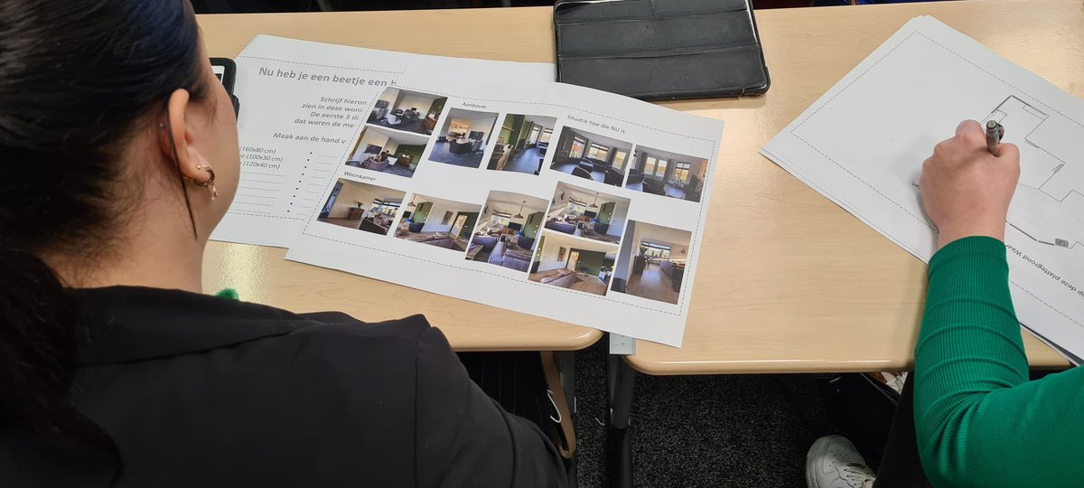 LiudgerSpl's tweet photo. Leerlingen van bk4 krijgen tijdens hun vrij te kiezen keuzedeel. Les van een echte interieurstylist. Tijdens de module interieurdesign en ontwerp is het ontwerpen van een inrichting  onderdeel van de lessen. #drachten @lc_nl @frieschdagblad @dvhn_nl @actiefmedia @_Smallingerland https://t.co/V8ZhB47nFu