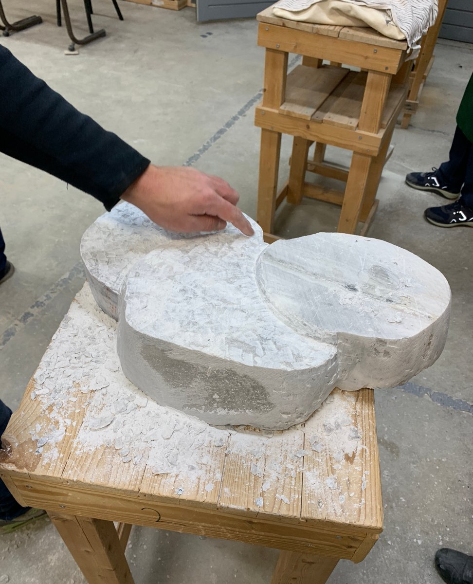 simone van olst tweet media